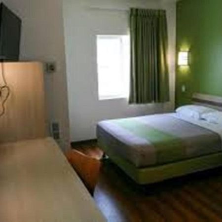 Motel 6-Brownsville, Tx North Εξωτερικό φωτογραφία