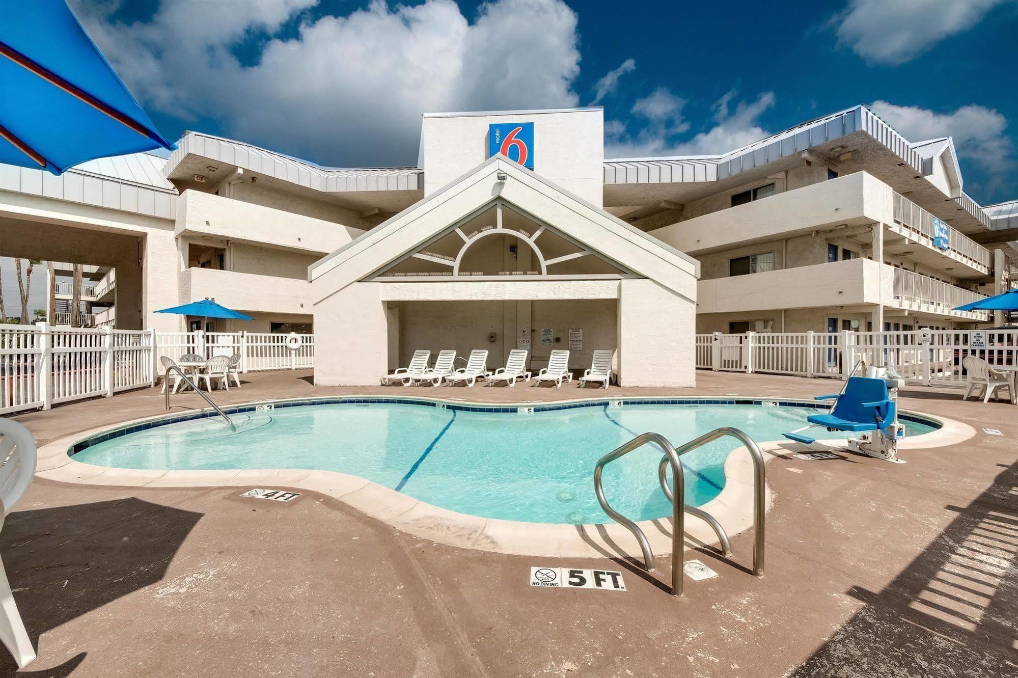 Motel 6-Brownsville, Tx North Εξωτερικό φωτογραφία