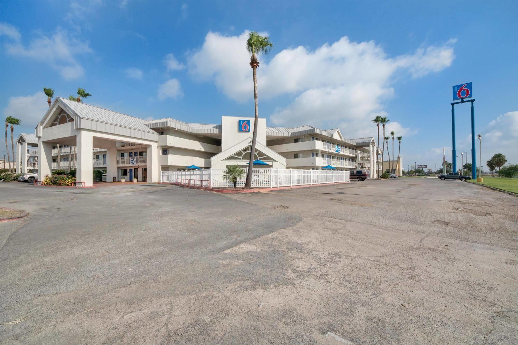 Motel 6-Brownsville, Tx North Εξωτερικό φωτογραφία