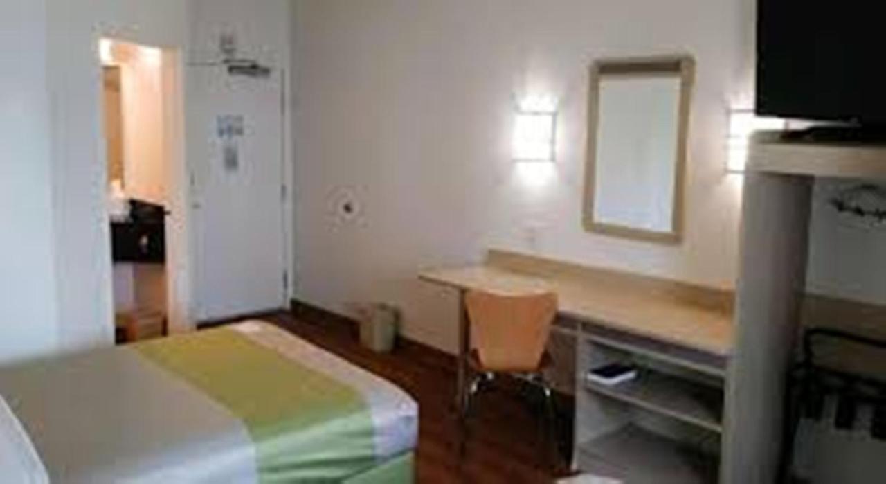 Motel 6-Brownsville, Tx North Εξωτερικό φωτογραφία