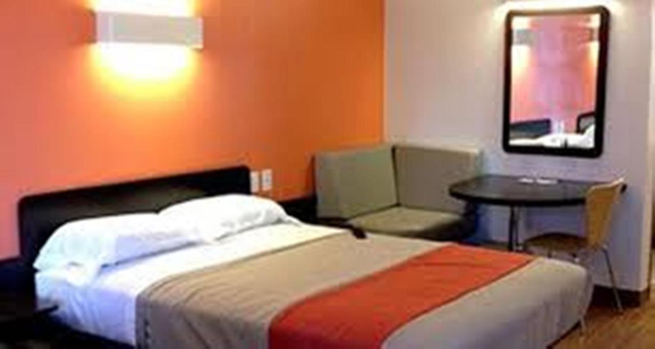 Motel 6-Brownsville, Tx North Εξωτερικό φωτογραφία