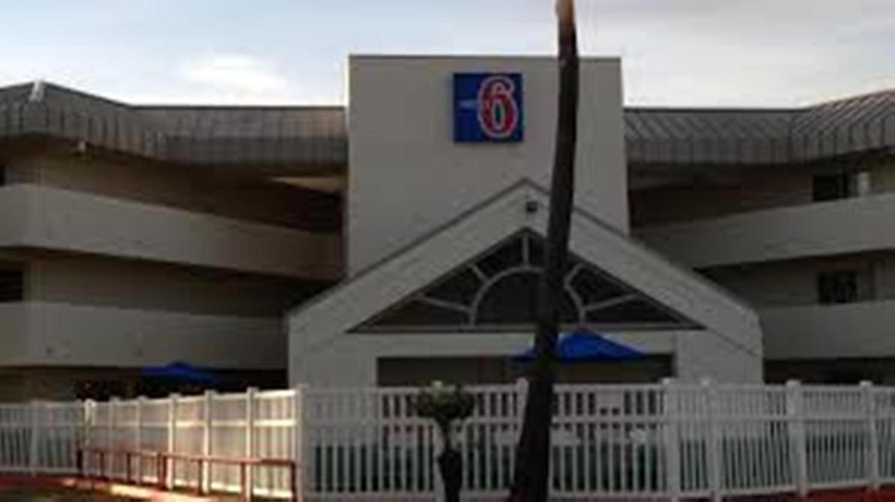 Motel 6-Brownsville, Tx North Εξωτερικό φωτογραφία